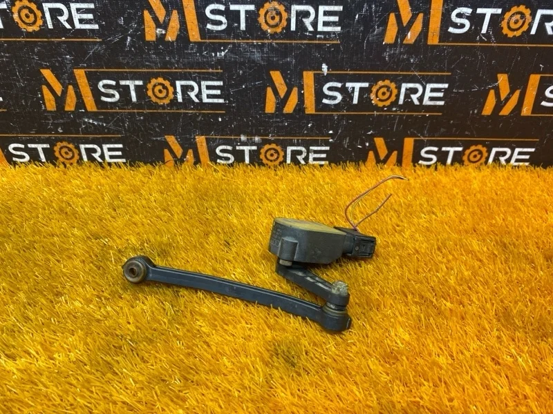 Датчик высоты дорожного просвета Audi A4 2007 8E0907503 B7/8E ALT, передний