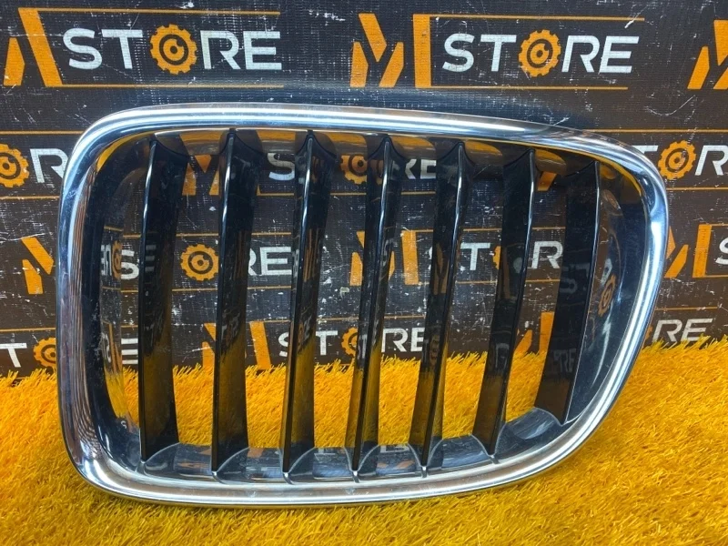 Решетка радиатора Bmw X1 2014 51112993305 E84 N20B20A, левая