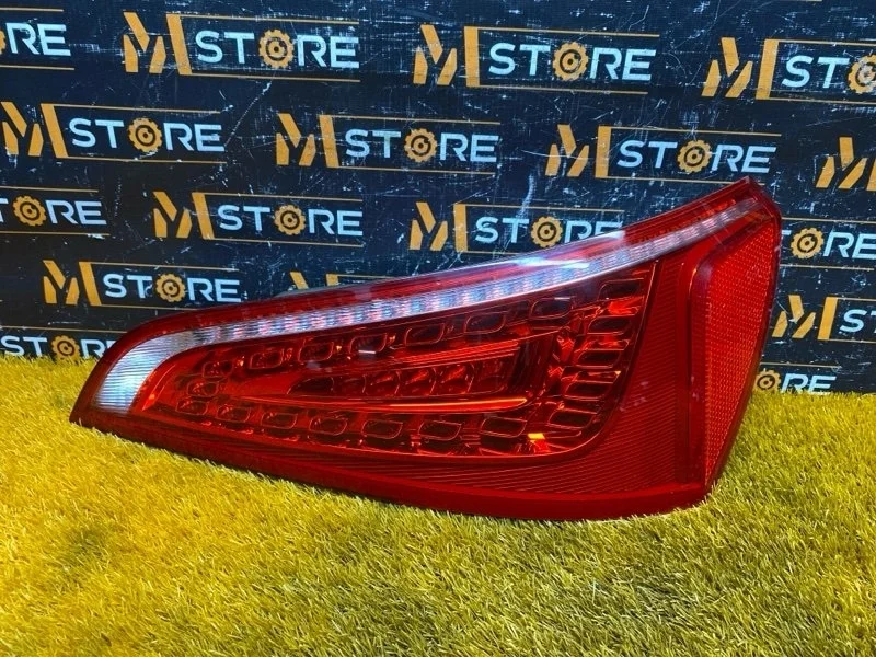 Фонарь задний Audi Q5 2011 8R0945094A 8R CDNC, правый