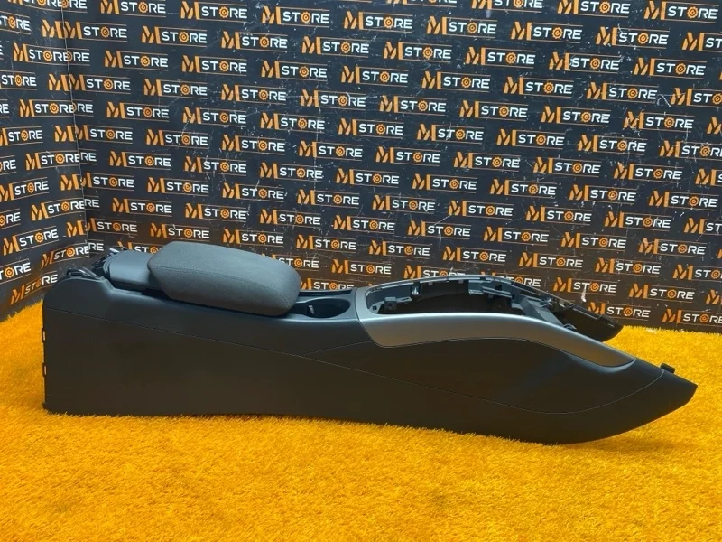 Подлокотник Audi A4 2013 8K0863244A B8/8K CDNB