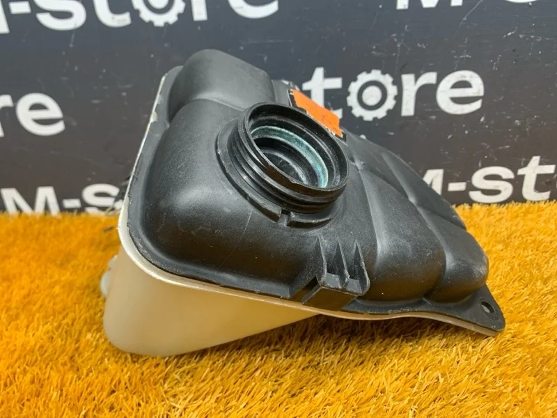 Бачок расширительный Mercedes-Benz C-Class 2004 A2035000049 W203 271.948