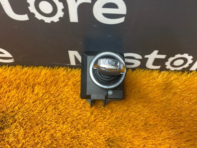 Замок зажигания Mercedes-Benz C-Class 2010 A2075450408 W204 271.860