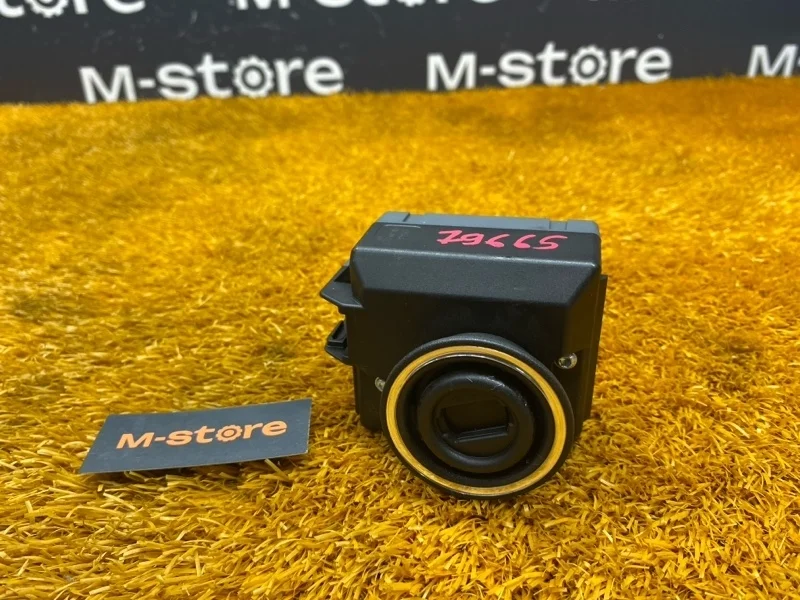 Замок зажигания Mercedes-Benz E-Class 2010 A2075450408 C207 272.988