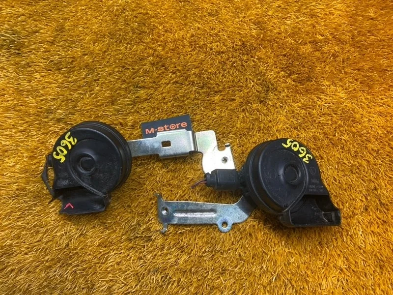 Сигнал звуковой Audi A3 2013 5Q0951223A 8V CJSB