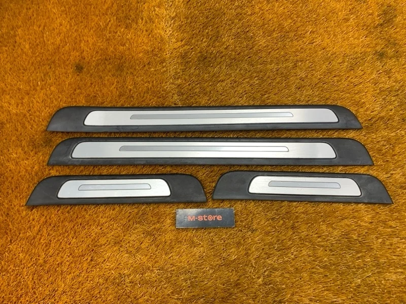 Накладка на порог салона Audi A7 2013 4G8947406C 4G CGW