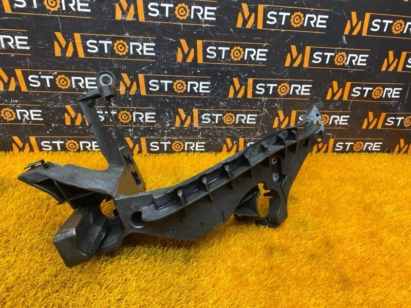 Кронштейн фары Audi A4 2014 8K0805607B B8/8K CDN, левый