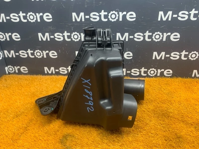 Корпус воздушного фильтра Bmw X1 2014 13717588280 E84 N20B20A