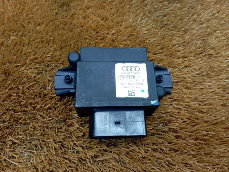 Блок управления топливным насосом Audi A4 2013 4G0906093F B8/8K CDNB