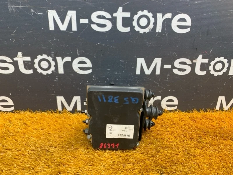 Блок ABS Audi Q5 2011 8K0907379H 8R CDNC