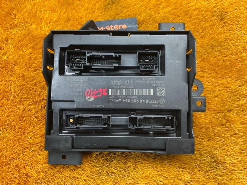 Блок комфорта Audi A4 2012 8K0907064EM B8/8K CDNB