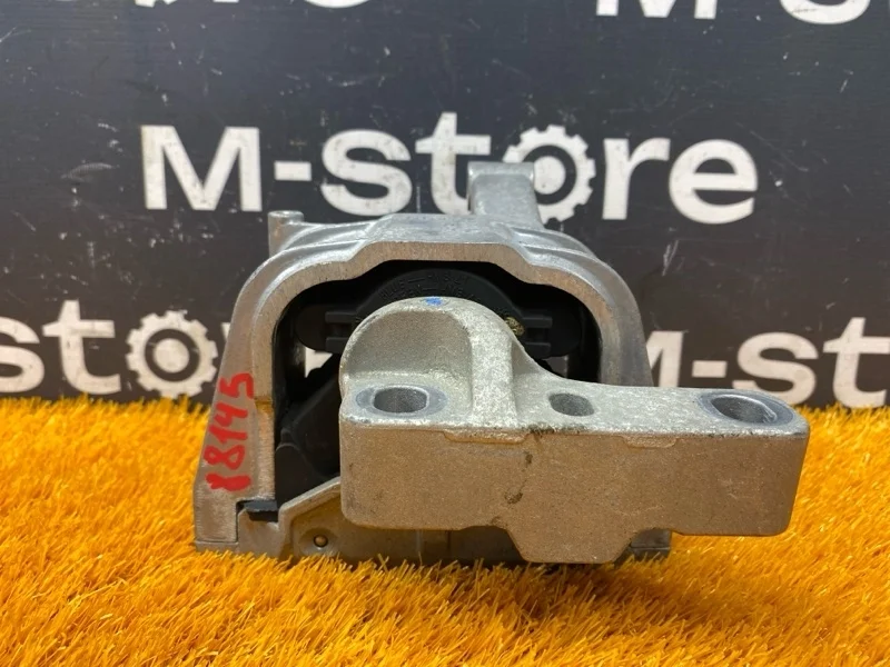 Подушка двигателя Volkswagen Tiguan 2009 5N0199262G 5N CAWB, правая