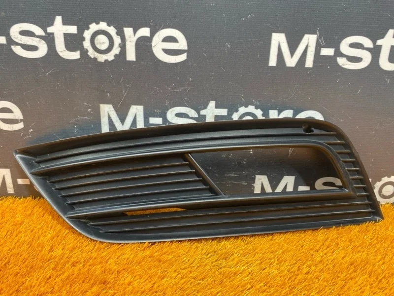 Оправа туманки Audi A4 2012 8K0807681K B8/8K CDN, левая