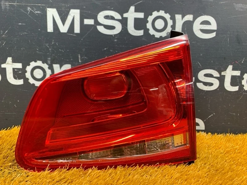 Фонарь крышки багажника Volkswagen Touareg 2014 7P6945094B 7P CGRA, правый