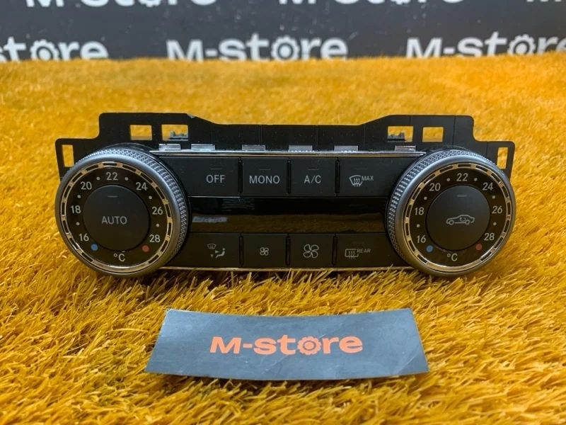 Блок управления климат-контролем Mercedes-Benz C-Class 2007 A2048308285 W204 271.950