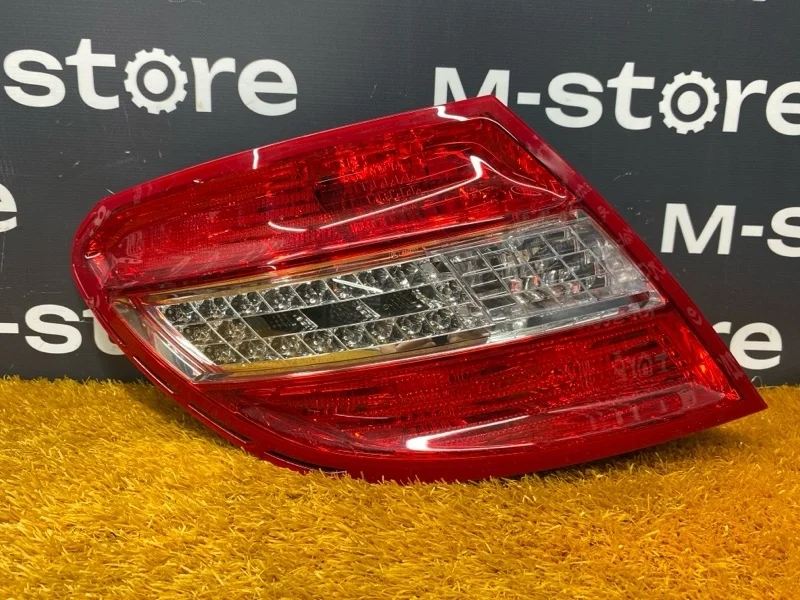 Фонарь задний Mercedes-Benz C-Class 2007 A2048201964 W204 271.950, левый