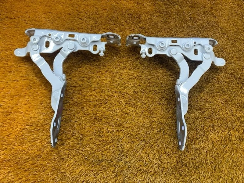 Петля капота Mercedes-Benz Cls-Class 2012 A2048800728 W218 276.952