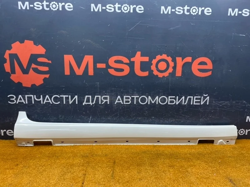 Накладка на порог Mercedes-Benz Cls-Class 2012 A2186980354 W218 276.952, правая
