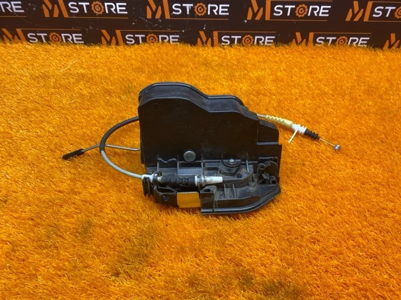 Замок двери Bmw 5-Series 2010 7202145 F11 N52B30A, передний левый