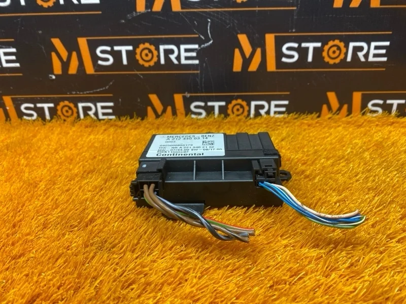 Блок управления топливным насосом Mercedes-Benz C-Class 2009 A2124400314 W204 271.950