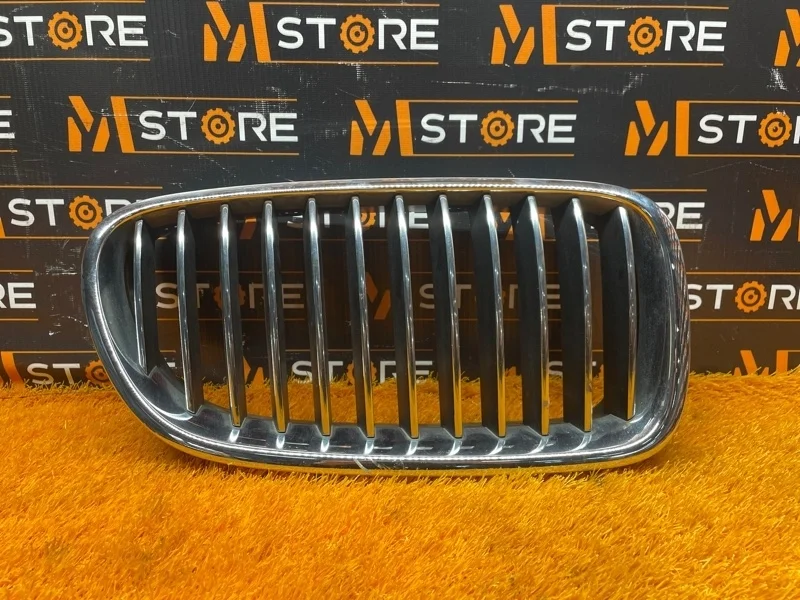 Решетка радиатора Bmw 5-Series 2011 51137200728 F11 N52B30A, правая