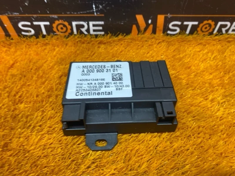 Блок управления топливным насосом Mercedes-Benz E-Class 2014 A0009003101 W212 642.852