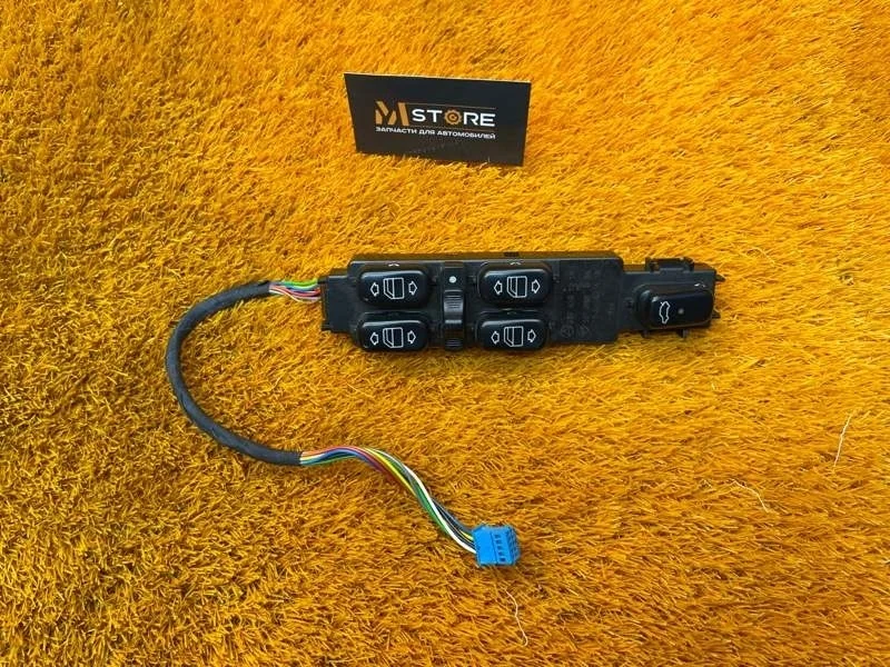 Блок управления стеклоподъемниками Mercedes-Benz S-Class 2002 A2208201010 W220 113.960, передний левый