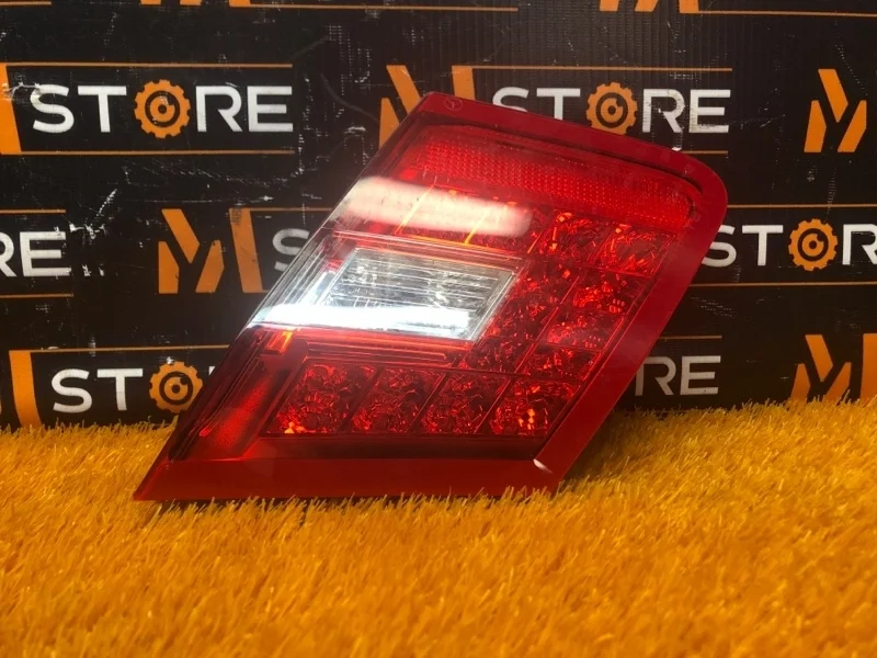 Фонарь крышки багажника Mercedes-Benz E-Class 2009 A2129060258 W212 272.952, правый