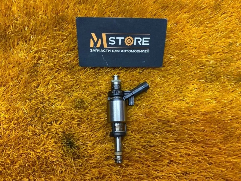 Форсунка топливная Volkswagen Tiguan 2011 06H906036G 5N CCZC