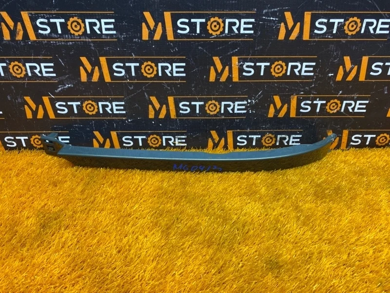 Планка под фару Mercedes-Benz M-Class 2001 A1638260277 W163 112.942, правая