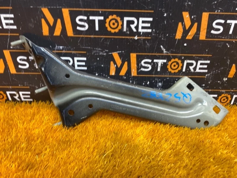 Крепление крыла Audi Q5 2012 8R0821136 8R CDN, переднее правое