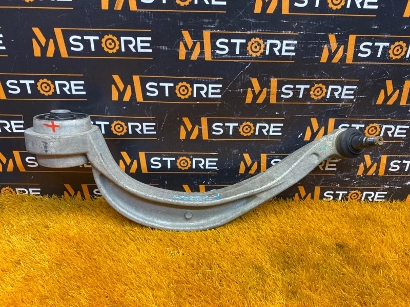 Рычаг подвески нижний Audi A7 2011 4G0407694J 4G CGWB, передний правый