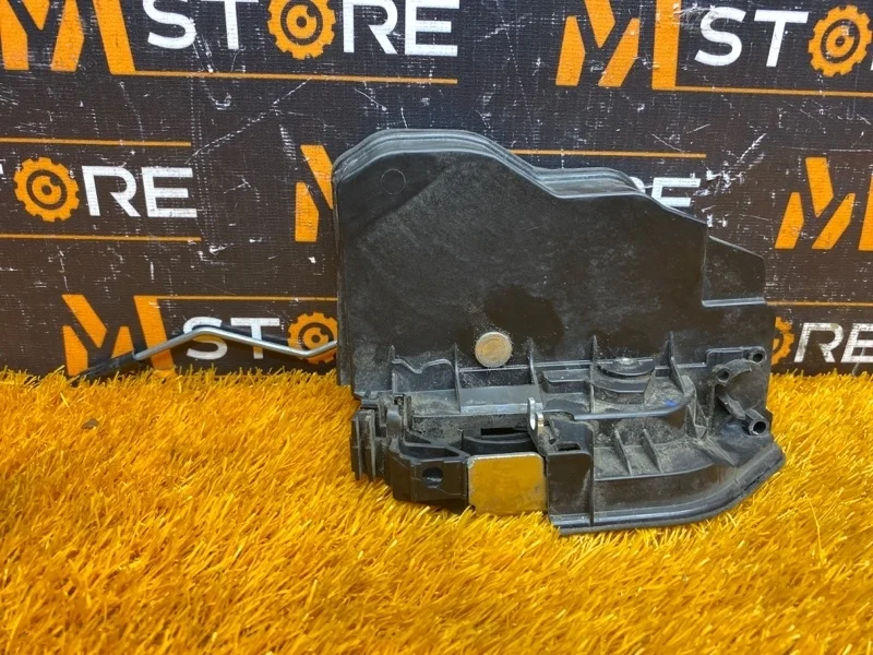 Замок двери Bmw 5-Series 2012 7202145 F10 N20B20B, передний левый