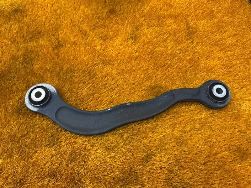 Рычаг подвески верхний Mercedes-Benz S-Class 2003 A2203521005 W220 112.972, задний правый