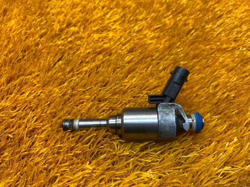 Форсунка топливная Volkswagen Tiguan 2009 06H906036G 5N CAW