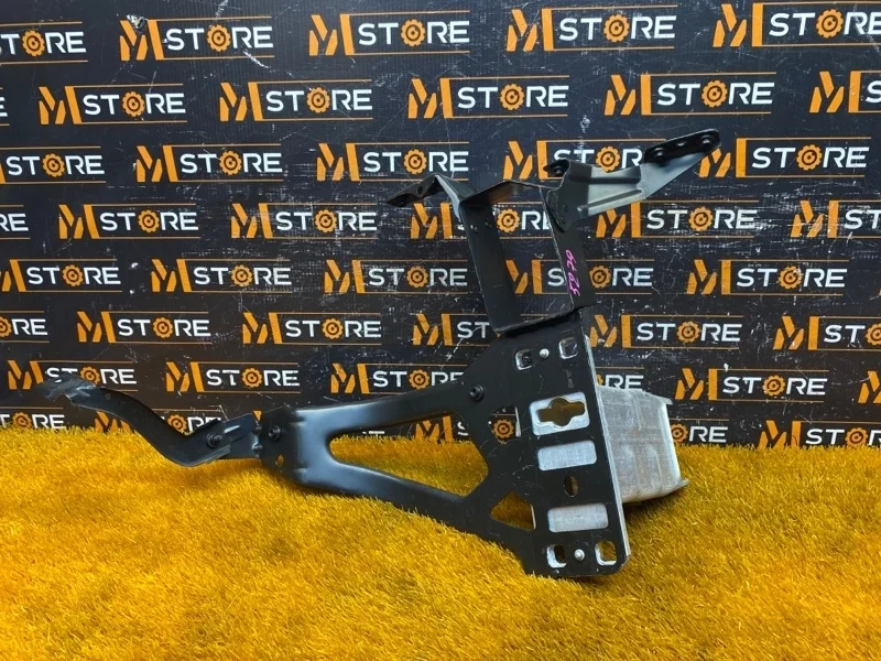 Кронштейн фары Bmw 5-Series 2005 51647033731 E60 N52B25A, левый