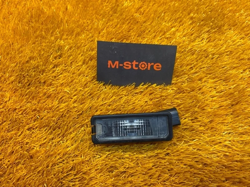 Подсветка номера Porsche Cayenne 2012 1K8943021 958 4802, задняя