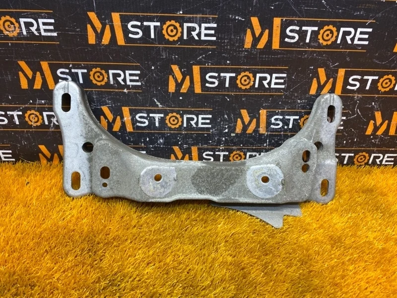 Кронштейн КПП Bmw 3-Series 2000 1096931 E46 M52B25 (256S4)