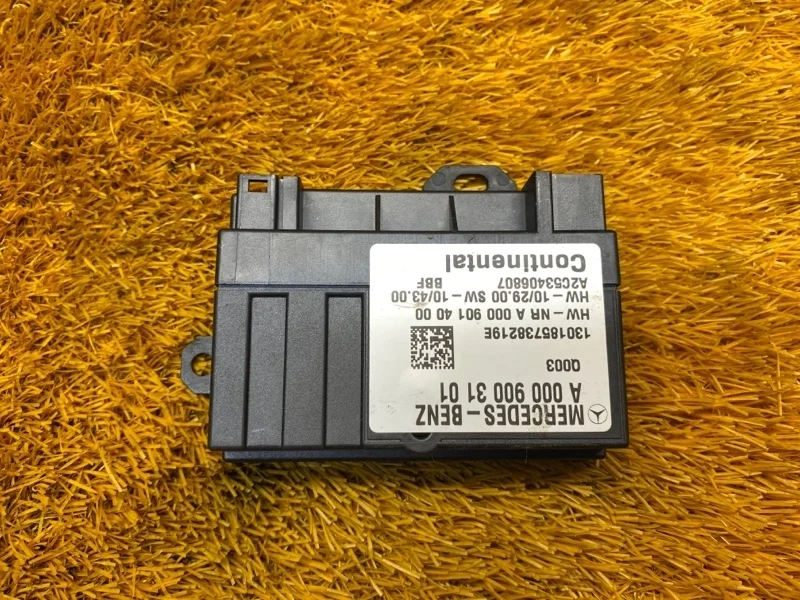 Блок управления топливным насосом Mercedes-Benz A-Class 2013 A0009003101 W176 270.910