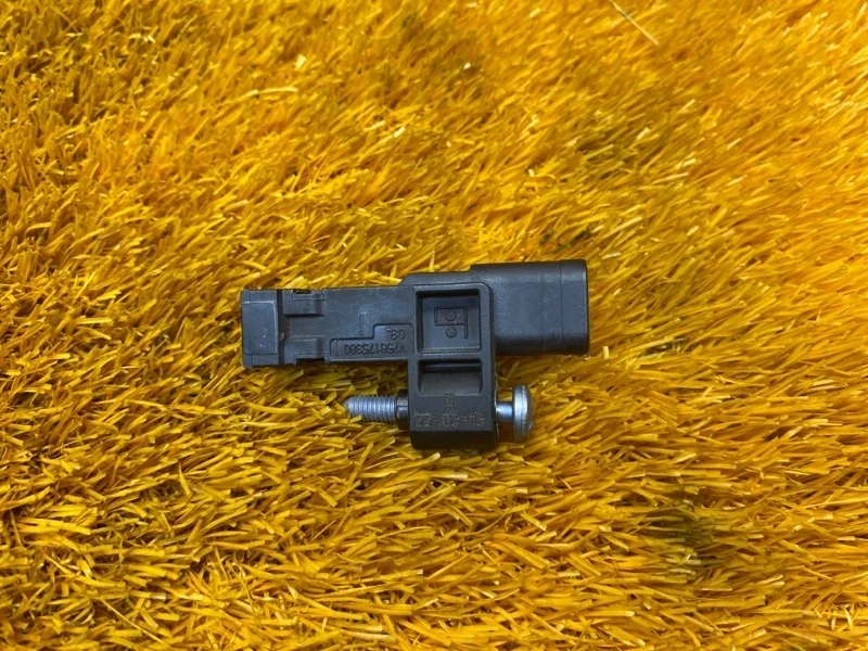 Датчик положения коленвала Bmw 1-Series 2013 13627561753 F20 N13B16A