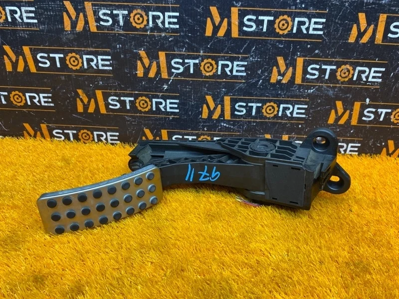 Педаль газа Mercedes-Benz M-Class 2007 A1643000104 W164 272.967