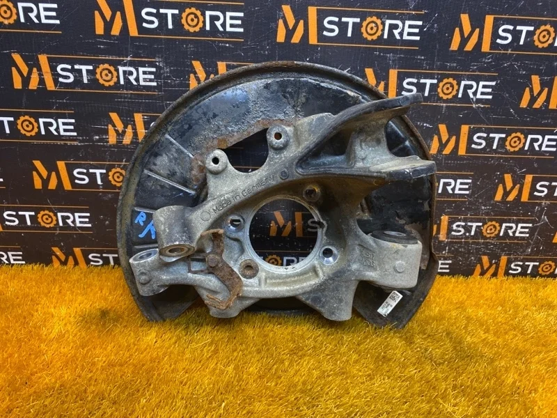 Кулак поворотный Volkswagen Touareg 2013 7P0505436B 7P CGRA, задний правый