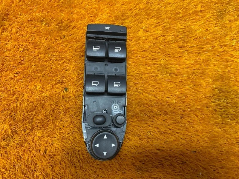 Блок управления стеклоподъемниками Bmw X5 2009 61319122121 E70 N52B30A, передний правый