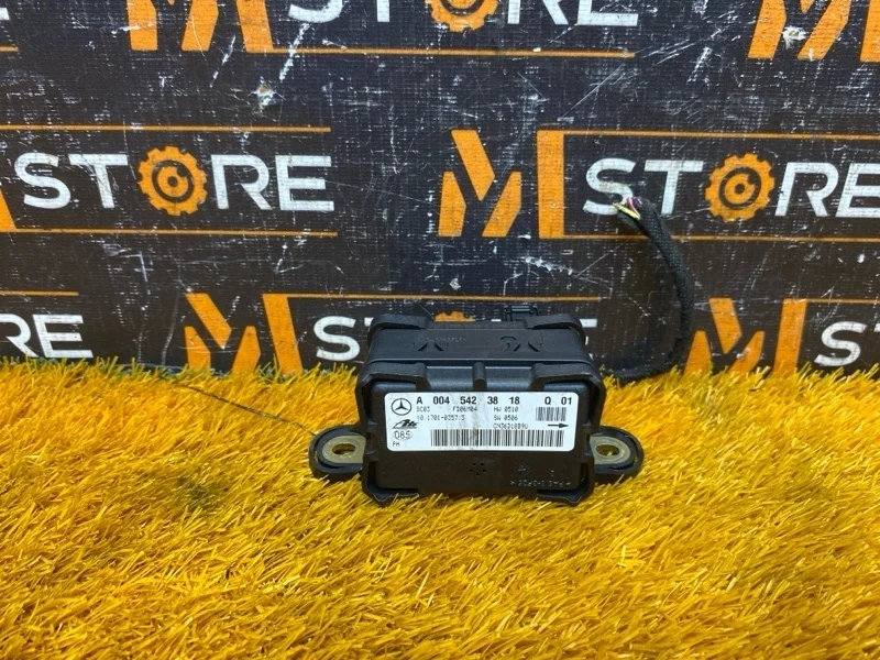 Датчик ускорения Mercedes-Benz M-Class 2006 A0045423818 W164 272.967