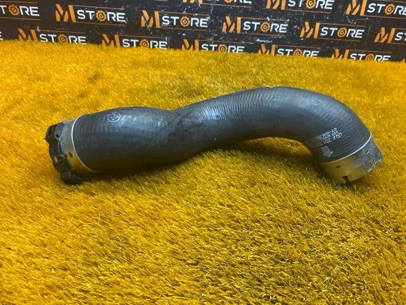 Патрубок интеркулера Mercedes-Benz E-Class 2011 A2045282982 W212 642.850, левый
