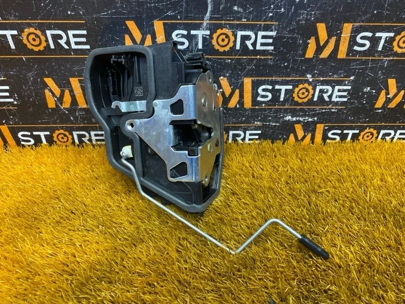 Замок двери Bmw X3 2013 7318415 F25 N47D20C, передний левый