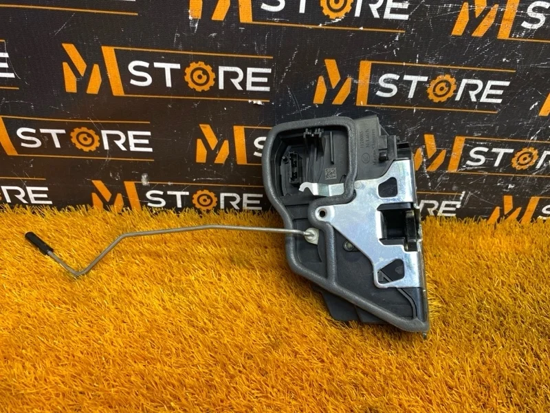 Замок двери Bmw X3 2013 7318413 F25 N47D20C, задний левый