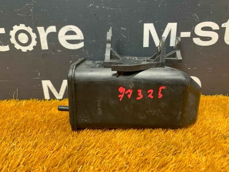 Адсорбер (фильтр топливных паров) Audi A3 2013 1K0201801E 8P CAX