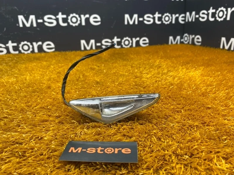 Повторитель в крыло Bmw X3 2012 7267977 F25 N20B20A, передний левый