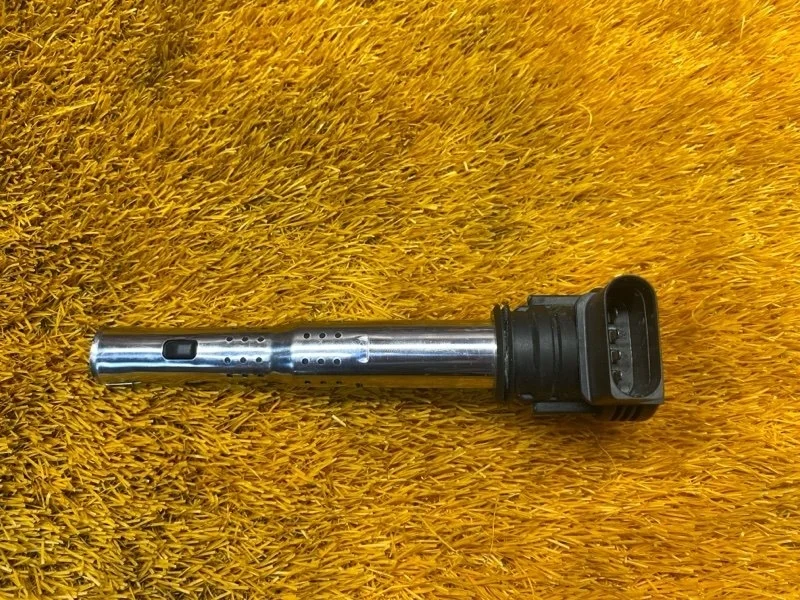 Катушка зажигания Audi A4 2014 07K905715F B8/8K CDN