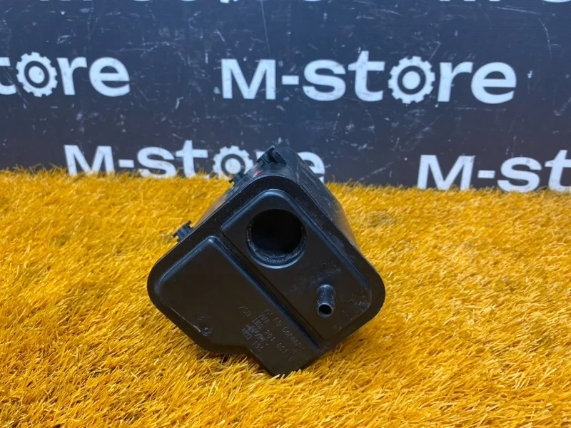 Адсорбер (фильтр топливных паров) Audi A3 2011 1K0201801E 8P CAXC